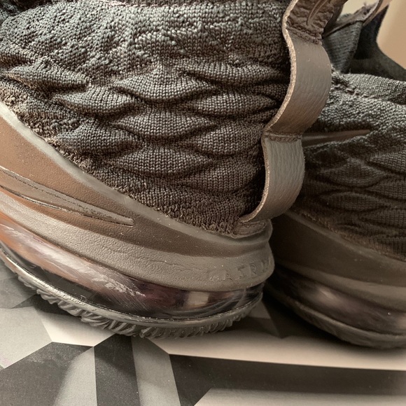 LEBRON XV🖤 - Picture 6 of 7